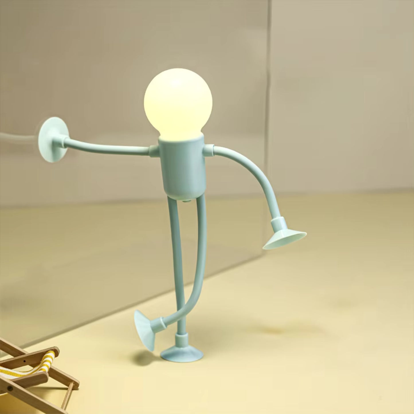 Pose & Glow Lamp